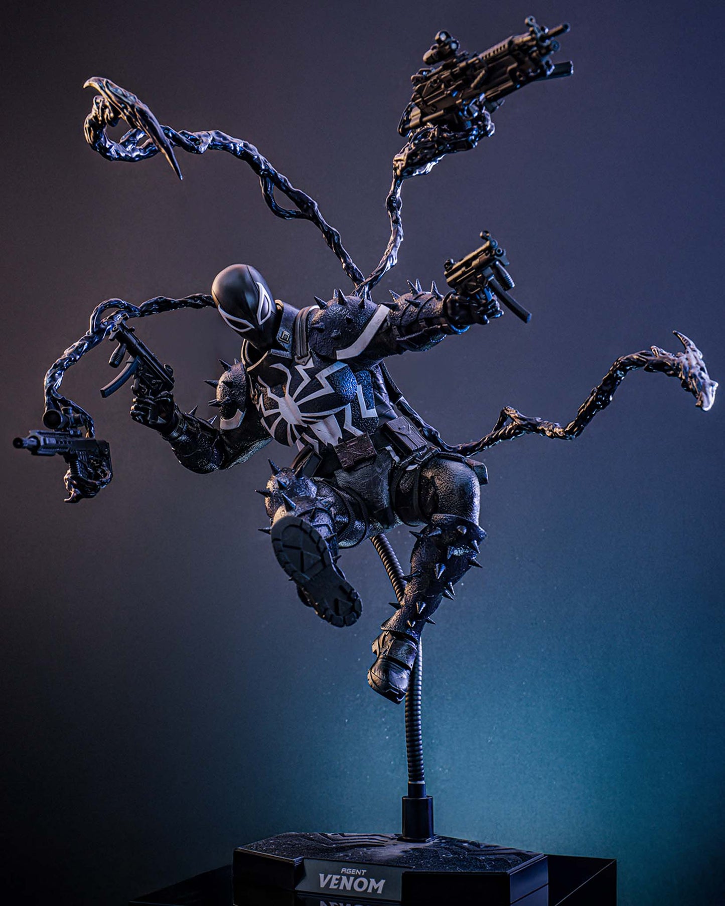 Preorder🔥Hot Toys CMS025 Marvel Comics 1/6th scale Agent Venom Collectible Figure