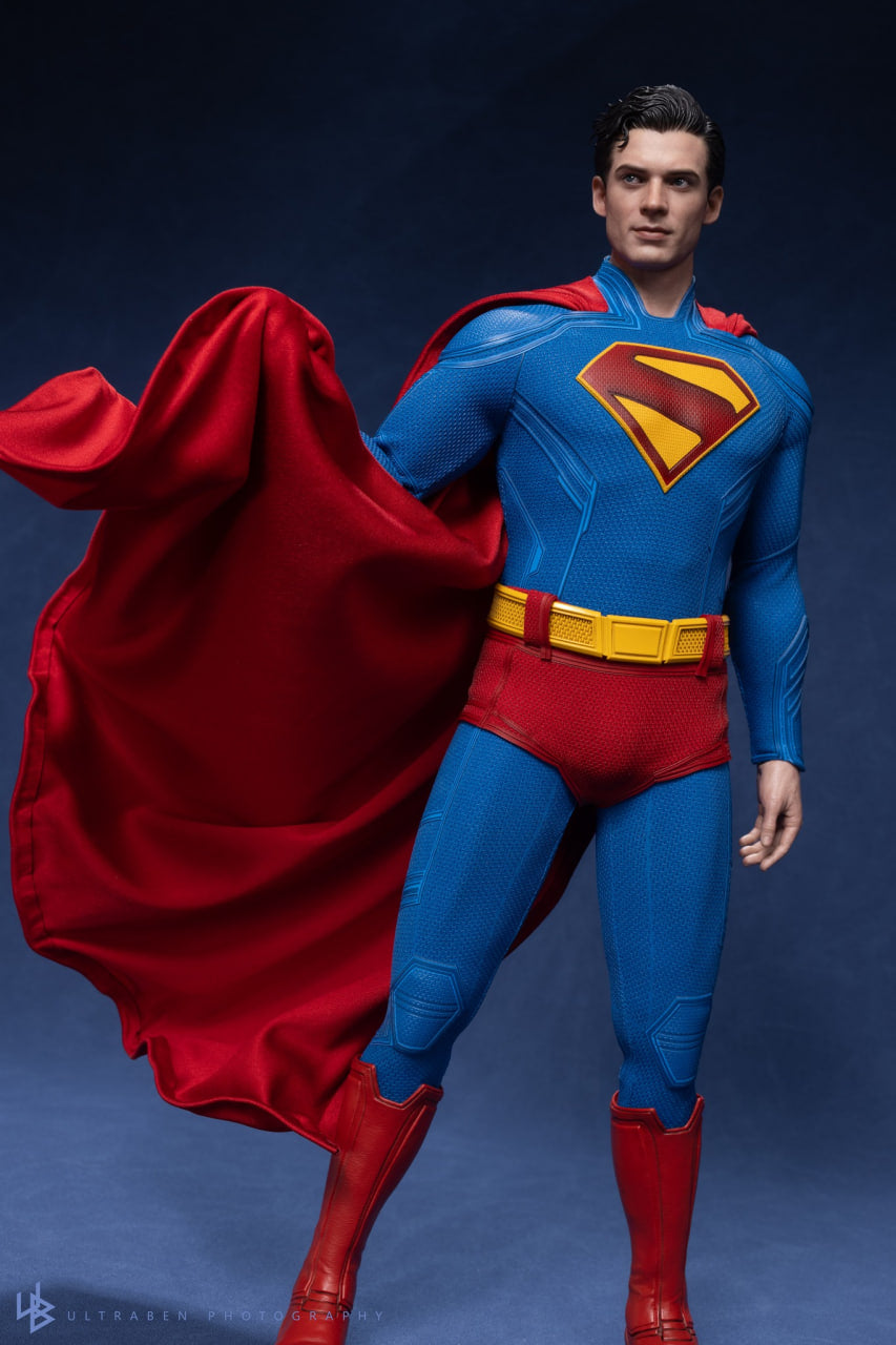 🔥Hot Toys MMS812 Superman 1/6th Scale Superman & Krypto Collectible Set