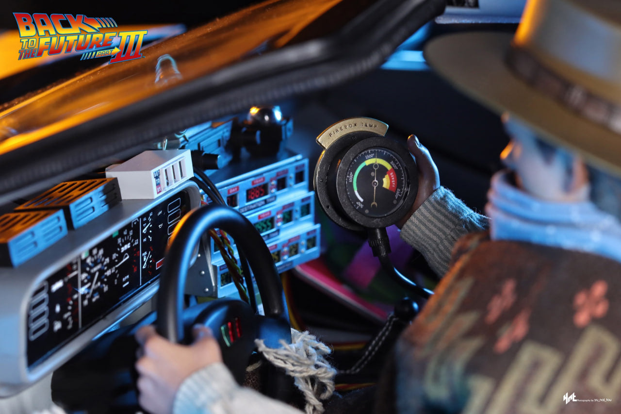 Pre-Owned(95% New)🔥Hot Toys MMS738 BACK TO THE FUTURE III 1/6 DELOREAN TIME MACHINE