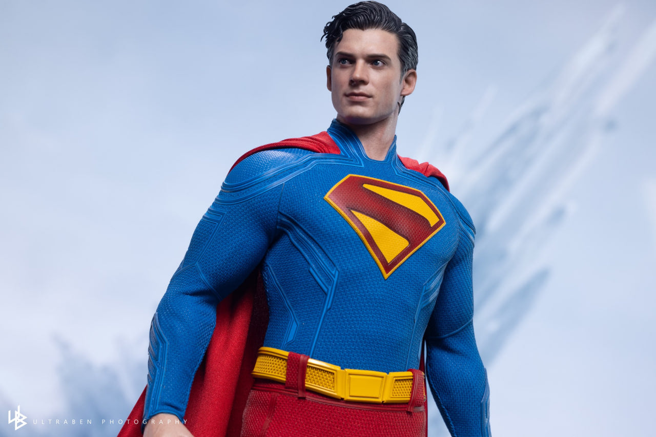 🔥Hot Toys MMS812 Superman 1/6th Scale Superman & Krypto Collectible Set