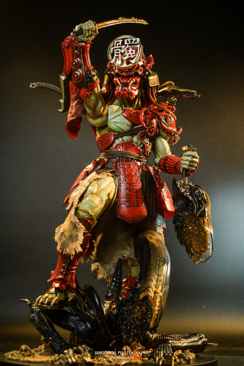 READY🔥Hot Toys AC06B Alien vs Predator 1/6th Scale Akaoni Samurai Predator Collectible Figure Special Edition