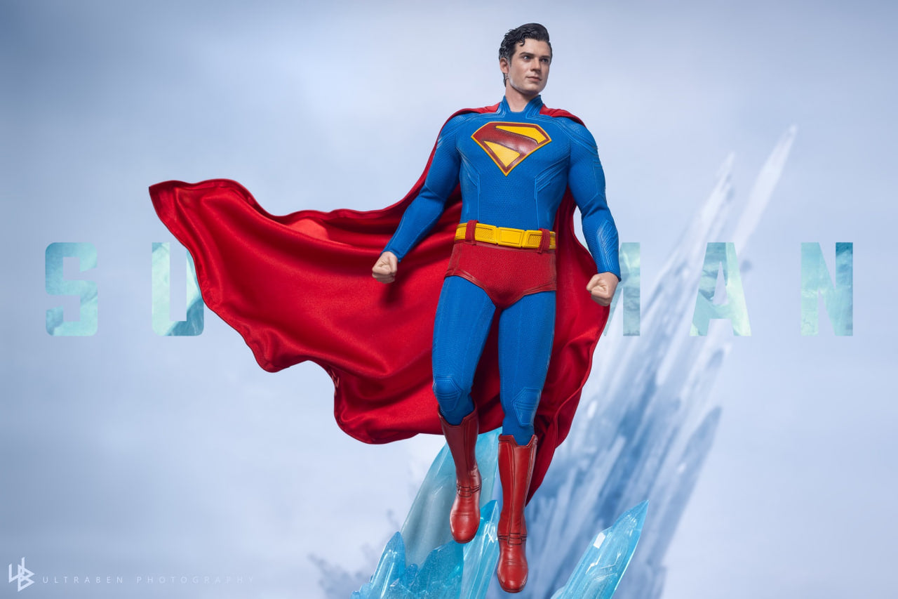 🔥Hot Toys MMS812 Superman 1/6th Scale Superman & Krypto Collectible Set