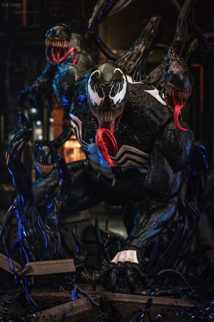 READY🔥Hot Toys CMS023 Marvel Comics Venom 1/6th Scale Collectible Figure