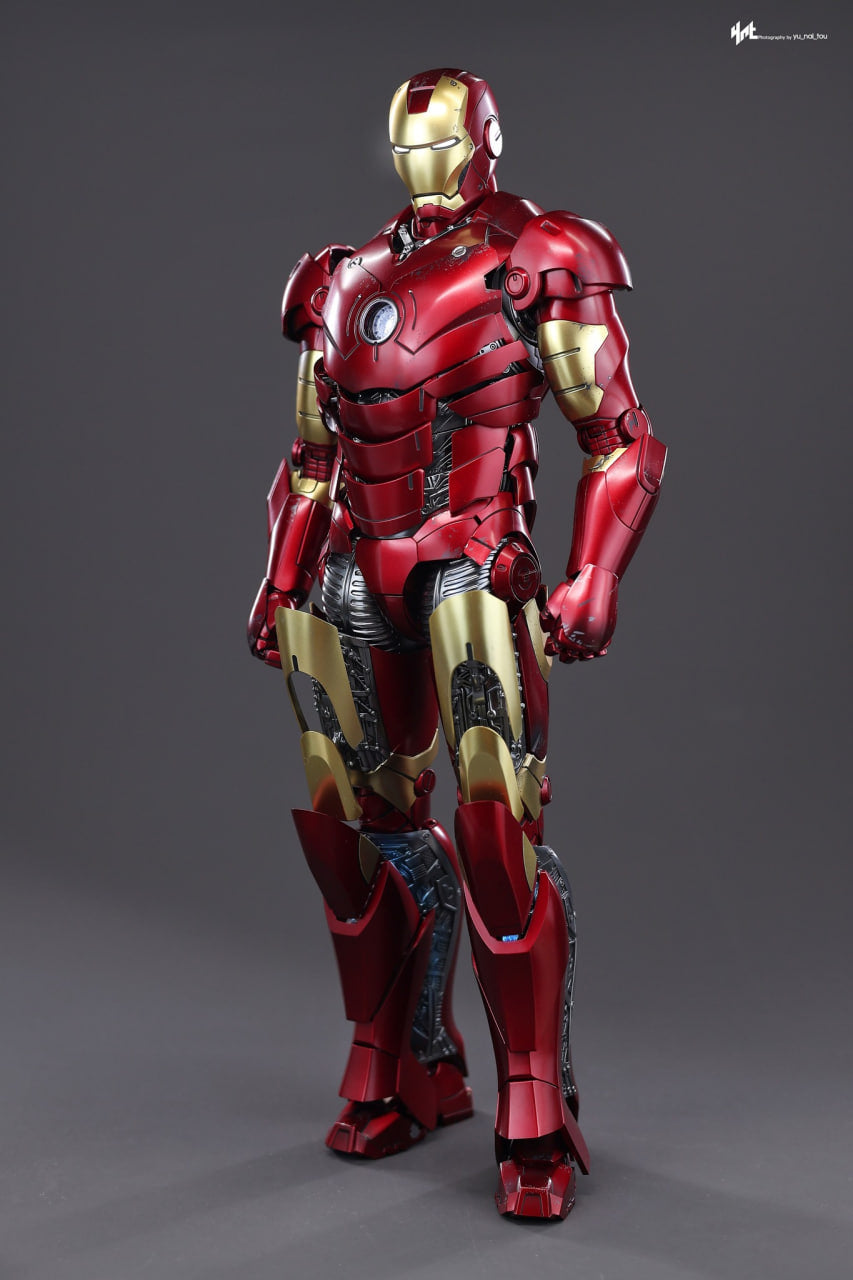 🔥Hot Toys MMS825D72B Iron Man 1/6th scale Iron Man Mark III (Armor Suit Up Version) Collectible Figure Special Edition