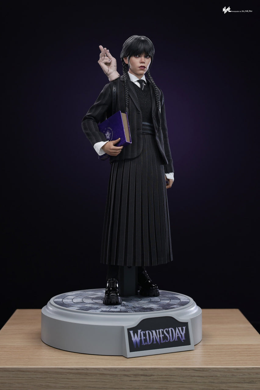 READY🔥Hot Toys TMS135 Wednesday - 1/6th scale Wednesday Collectible Figure