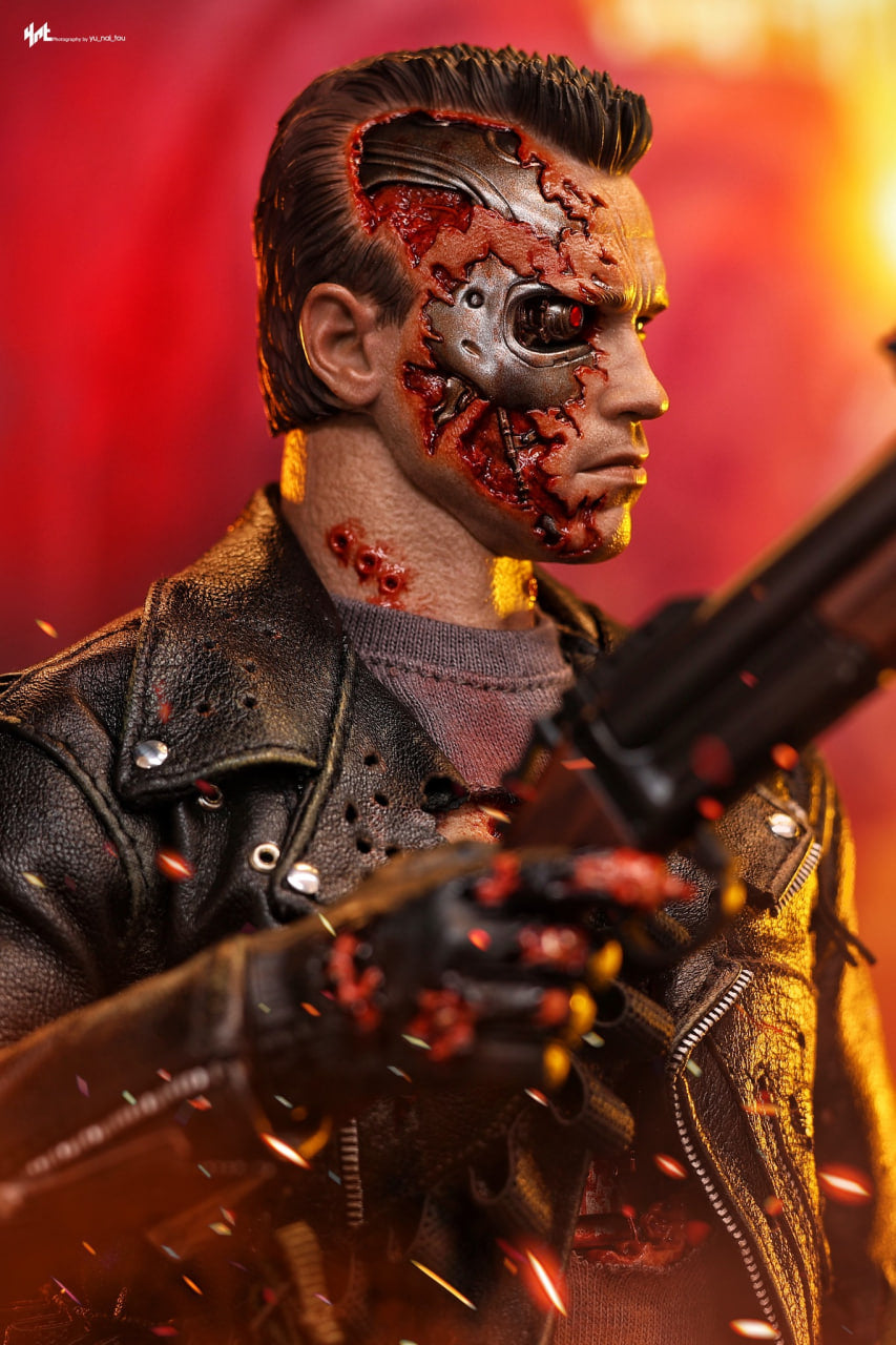 🔥Hot Toys DX46 Terminator 2: Judgment Day T-800 (Battle Damaged Version 2.0) 1/6th scale Collectible Figure