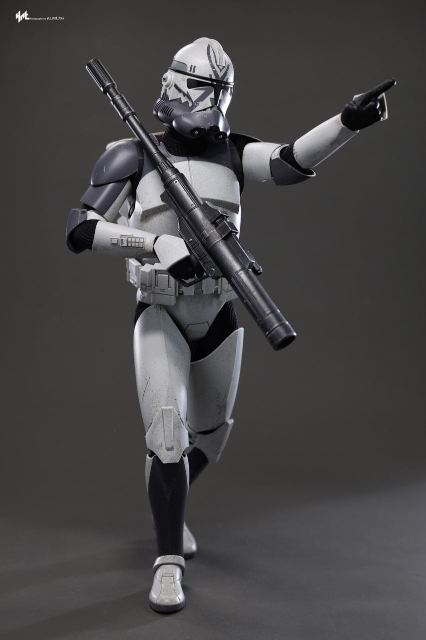 READY🔥Hot Toys TMS142 Star Wars: The Clone Wars 1/6th scale 104th Battalion Wolfpack Clone Trooper Collectible Figure