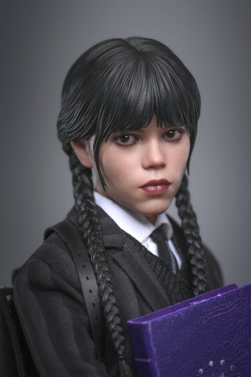 READY🔥Hot Toys TMS135 Wednesday - 1/6th scale Wednesday Collectible Figure