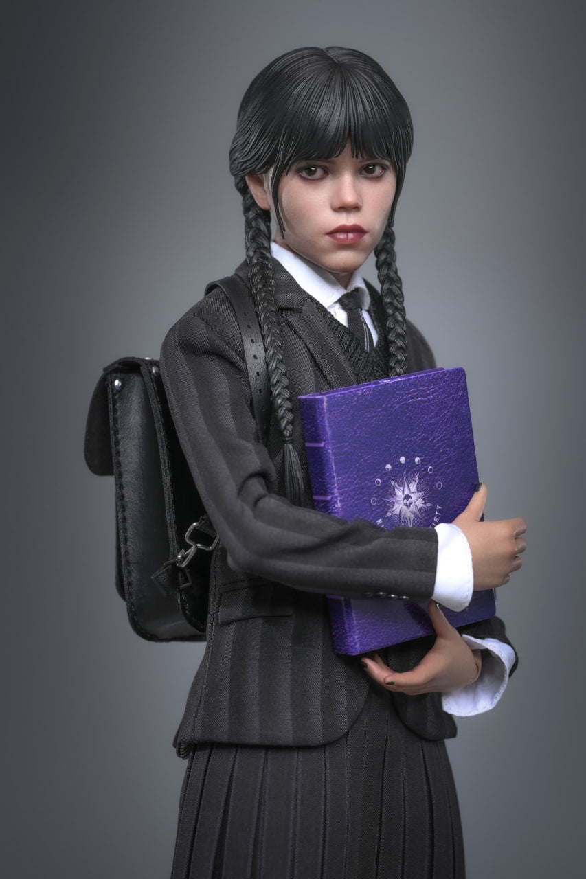 READY🔥Hot Toys TMS135 Wednesday - 1/6th scale Wednesday Collectible Figure