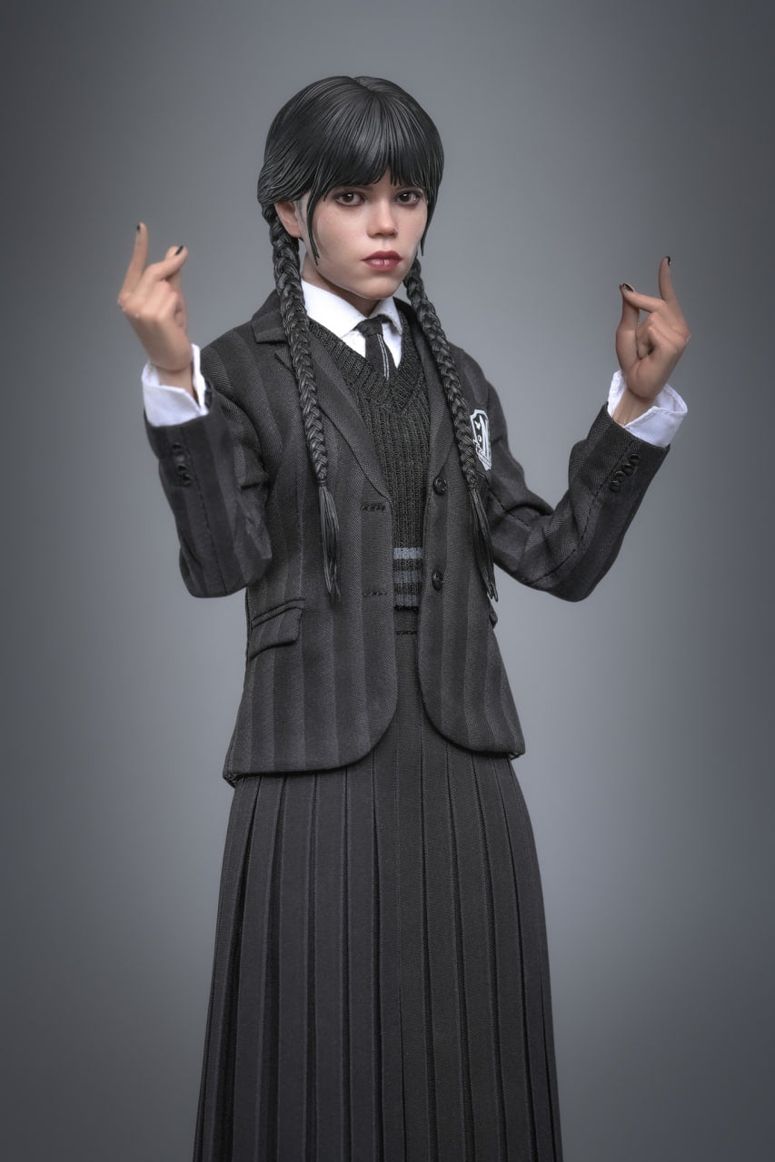 READY🔥Hot Toys TMS135 Wednesday - 1/6th scale Wednesday Collectible Figure