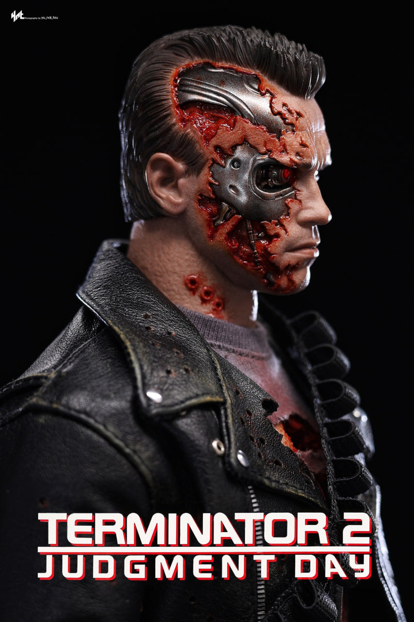 🔥Hot Toys DX46 Terminator 2: Judgment Day T-800 (Battle Damaged Version 2.0) 1/6th scale Collectible Figure
