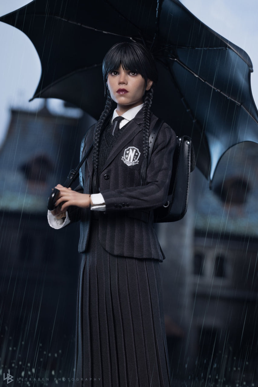 READY🔥Hot Toys TMS135 Wednesday - 1/6th scale Wednesday Collectible Figure