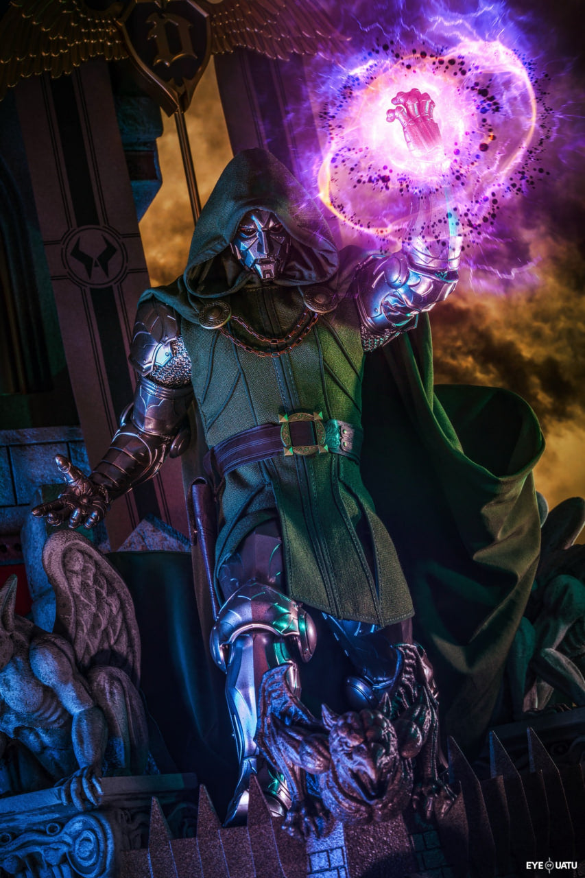 READY🔥Hot Toys CMS022B Marvel Comics 1/6th Scale Doctor Doom Collectible Figure Special Edition