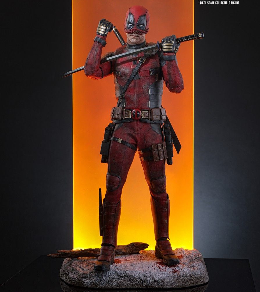 Pre-Owned🔥Hot Toys MMS782 Deadpool & Wolverine 1/6th scale Deadpool (Battling Version) Collectible Figure