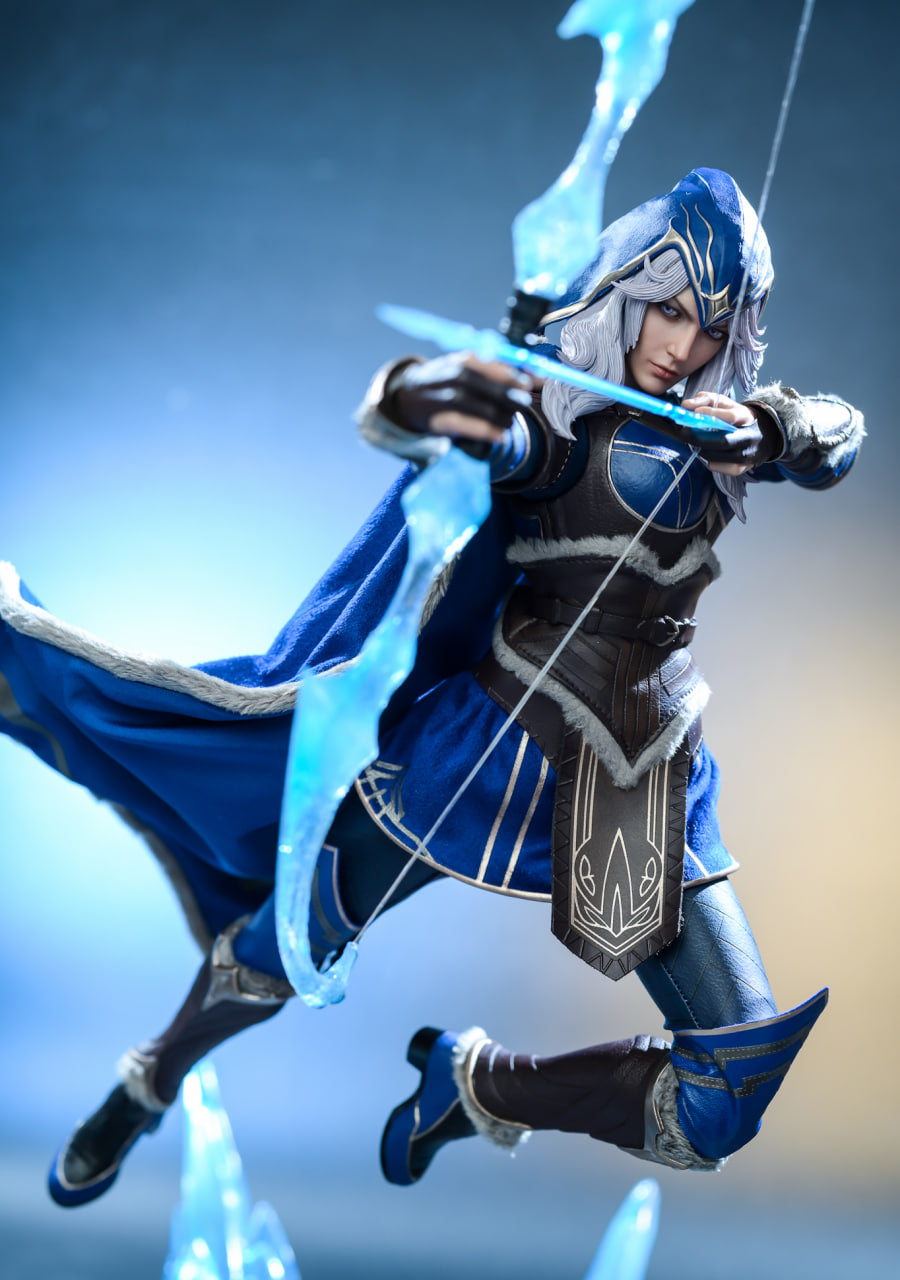 Pre-Owned🔥Hot Toys VGM60 League of Legends Ashe 1/6th scale Collectible Figure
