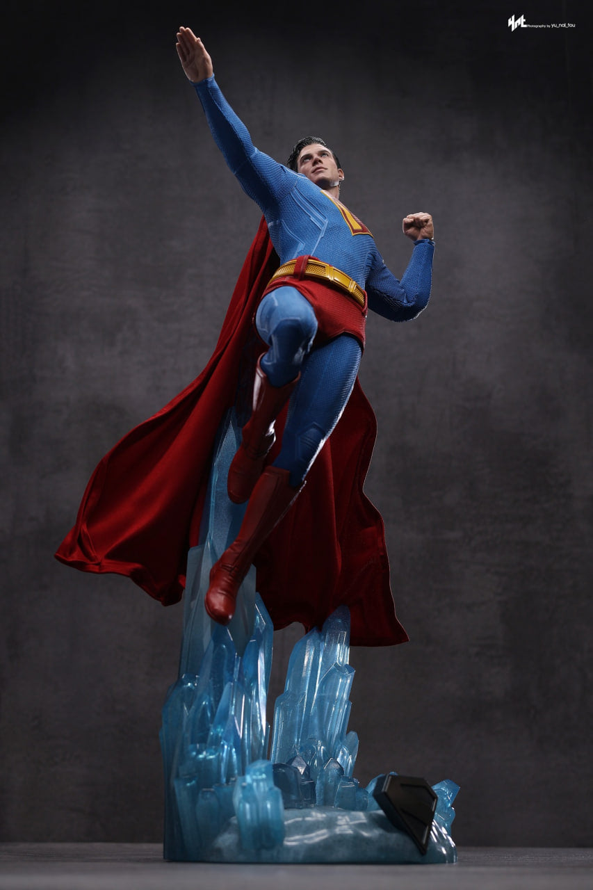 🔥Hot Toys MMS812 Superman 1/6th Scale Superman & Krypto Collectible Set
