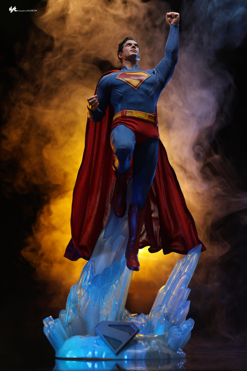 🔥Hot Toys MMS812 Superman 1/6th Scale Superman & Krypto Collectible Set
