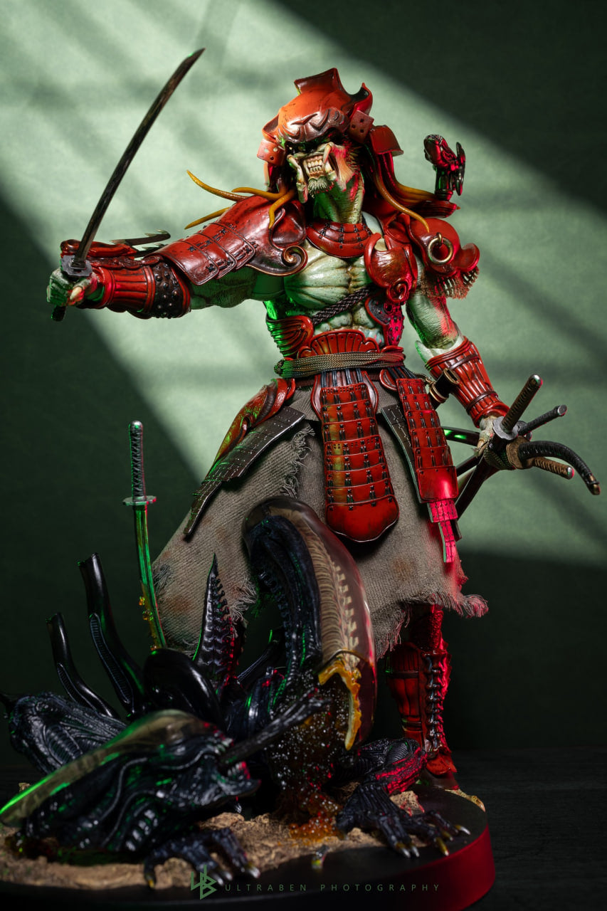 READY🔥Hot Toys AC06B Alien vs Predator 1/6th Scale Akaoni Samurai Predator Collectible Figure Special Edition