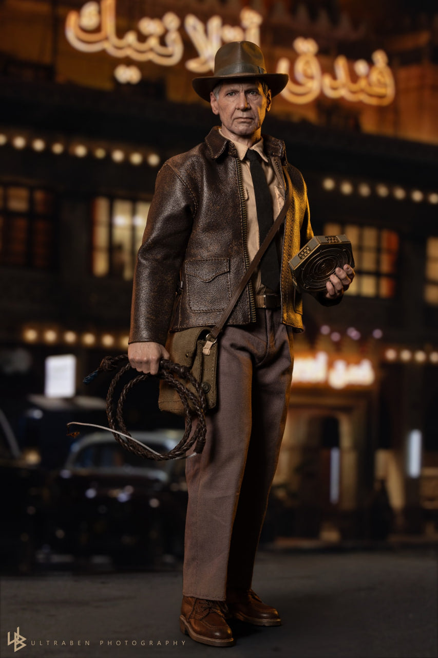 READY🔥Hot Toys MMS717 Indiana Jones and the Dial of Destiny – Indiana Jones (Deluxe Version)