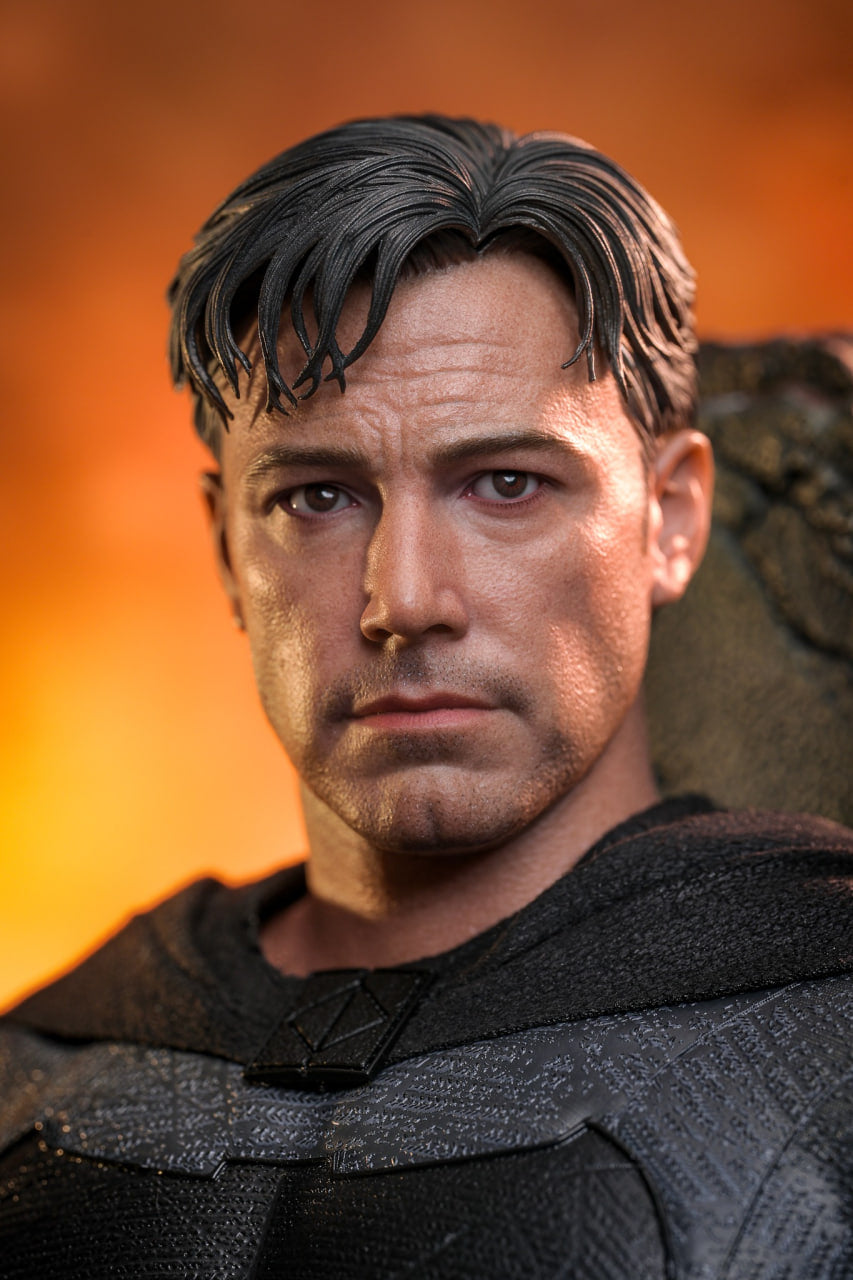 READY🔥Hot Toys MMS732 Batman v Superman: Dawn of Justice - 1/6th scale Batman (2.0) Collectible Figure (Deluxe Version)