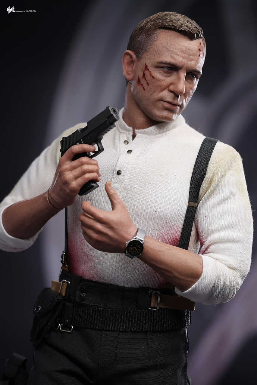 READY🔥Hot Toys MMS804 No Time To Die 1/6th scale James Bond (Commando Outfit) Collectible Figure