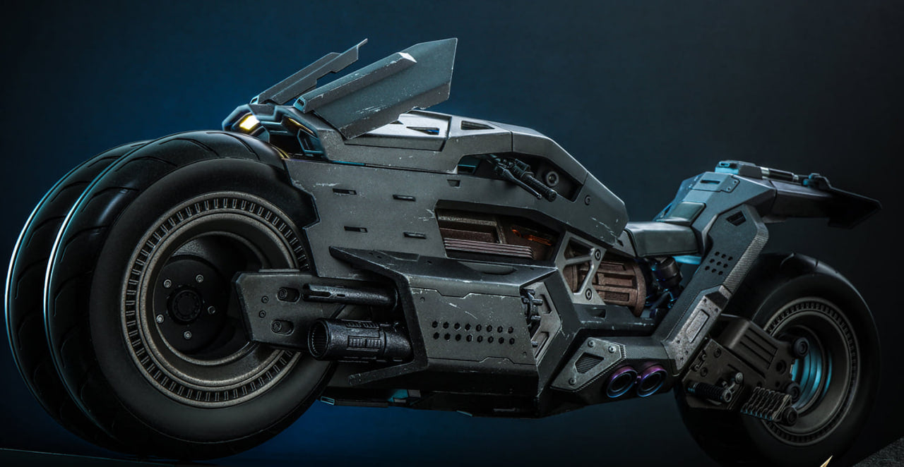 READY🔥Hot Toys MMS704 The Flash – Batcycle 1/6 Scale Collectible Figure