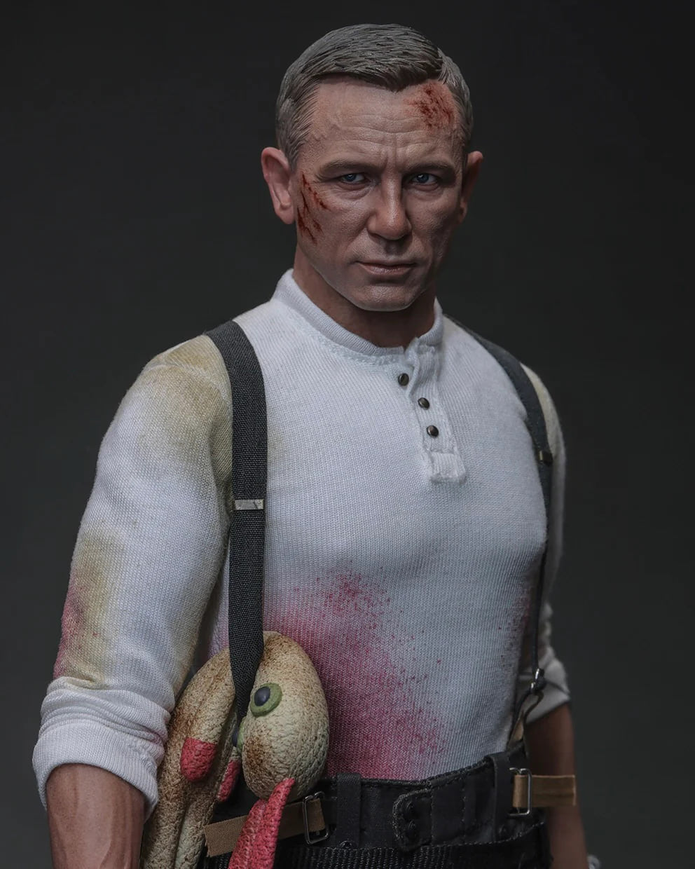 READY🔥Hot Toys MMS804 No Time To Die 1/6th scale James Bond (Commando Outfit) Collectible Figure