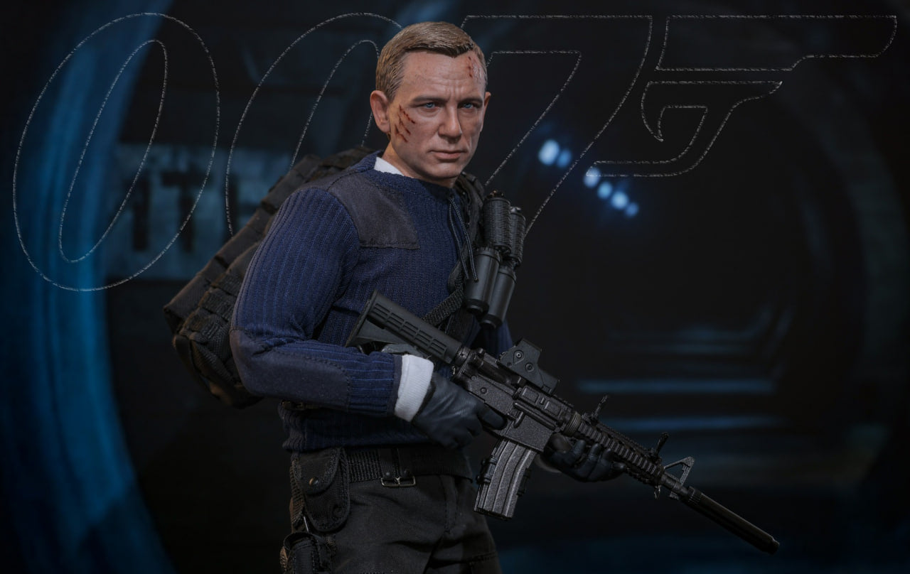 READY🔥Hot Toys MMS804 No Time To Die 1/6th scale James Bond (Commando Outfit) Collectible Figure