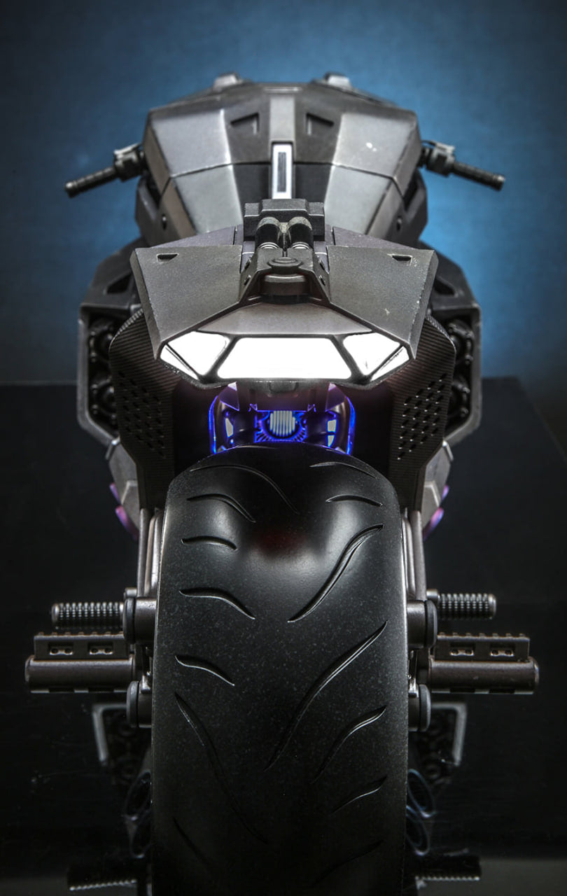 READY🔥Hot Toys MMS704 The Flash – Batcycle 1/6 Scale Collectible Figure