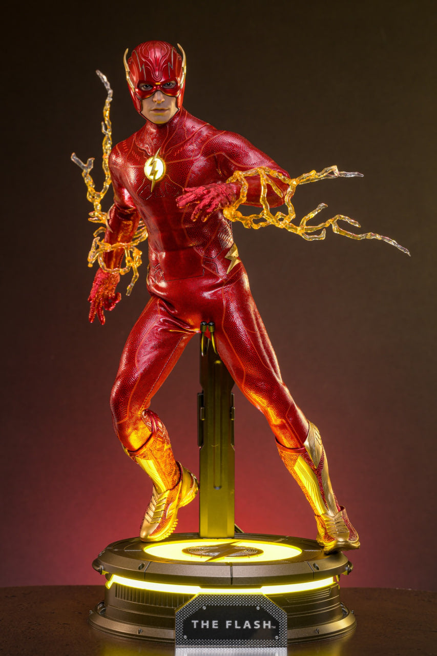 READY🔥Hot Toys MMS713 The Flash 1/6 Scale Collectible Figure