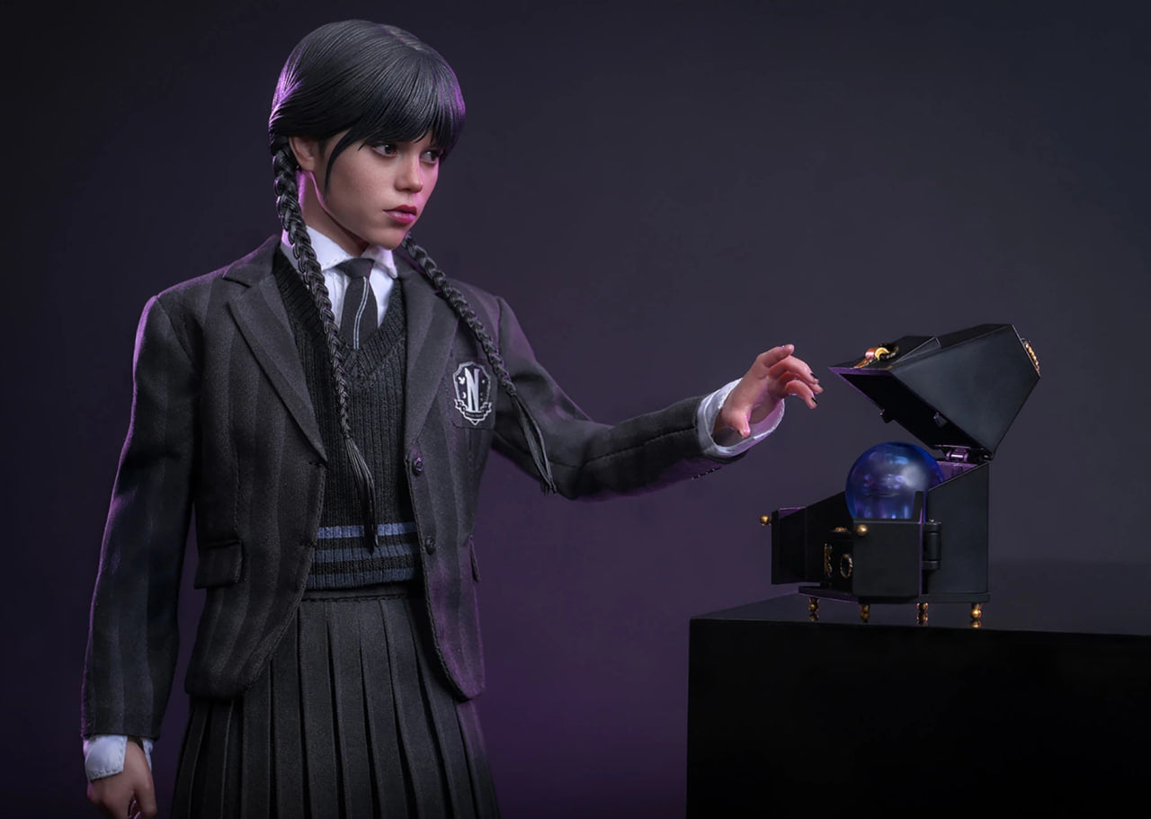 Preorder🔥Hot Toys TMS135 Wednesday - 1/6th scale Wednesday Collectible Figure