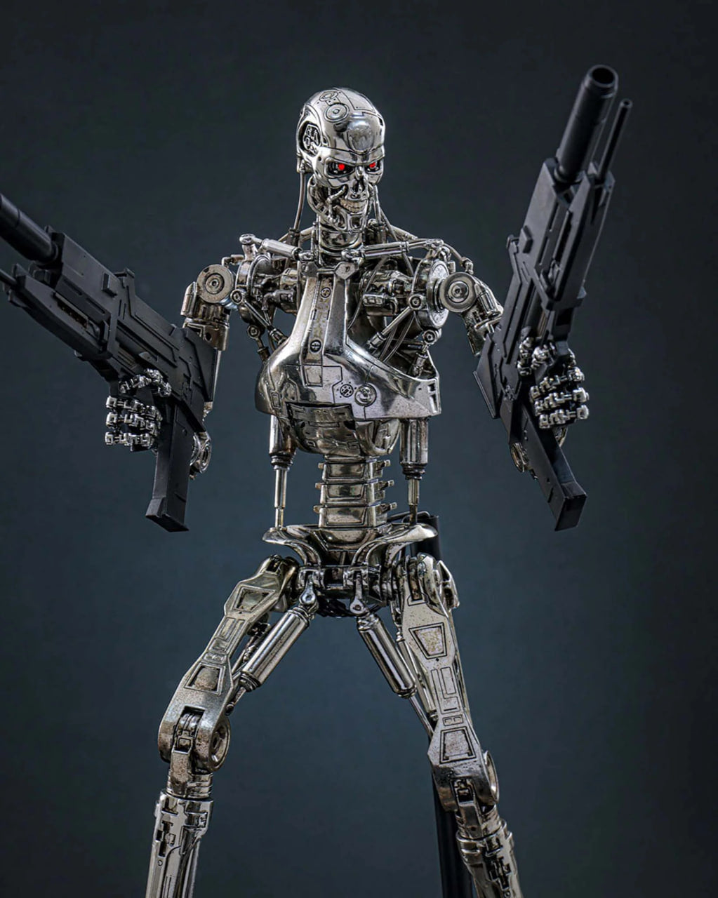 Preorder🔥Hot Toys MMS840D77 Terminator 2: Judgement Day Diecast Endoskeleton (Battle Damaged) 1/6 scale Collectible Figure