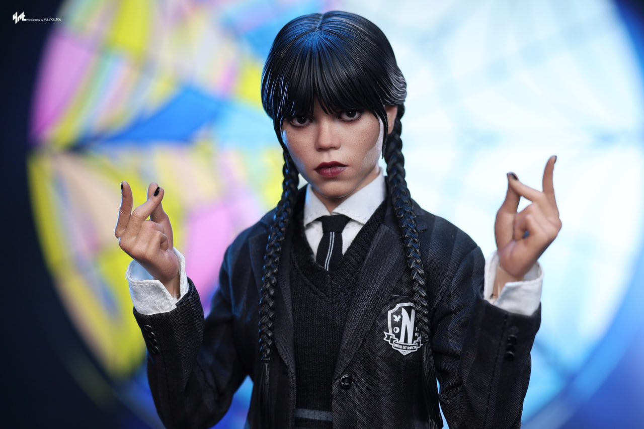 READY🔥Hot Toys TMS135 Wednesday - 1/6th scale Wednesday Collectible Figure