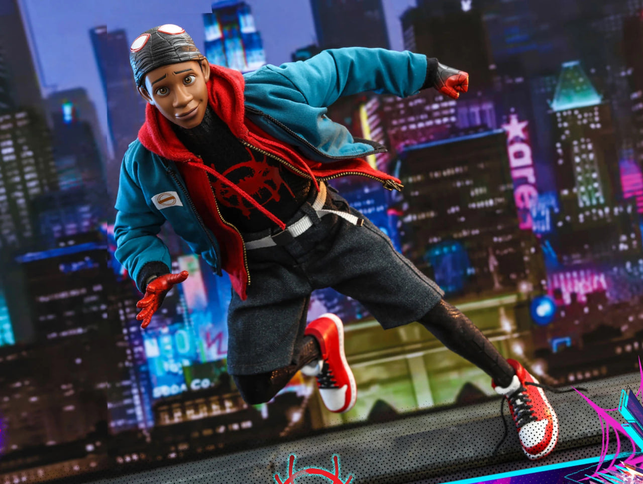 🔥Hot Toys MMS567 SPIDER-MAN: INTO THE SPIDER-VERSE 1/6 MILES MORALES