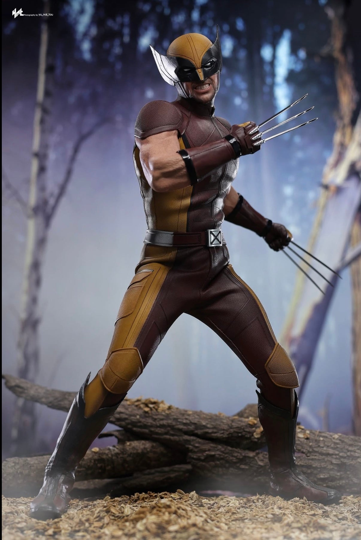 READY🔥Hot Toys MMS831 Deadpool & Wolverine 1/6th scale Wolverine (Classic Brown and Tan) Collectible Figure [Hot Toys Exclusive]