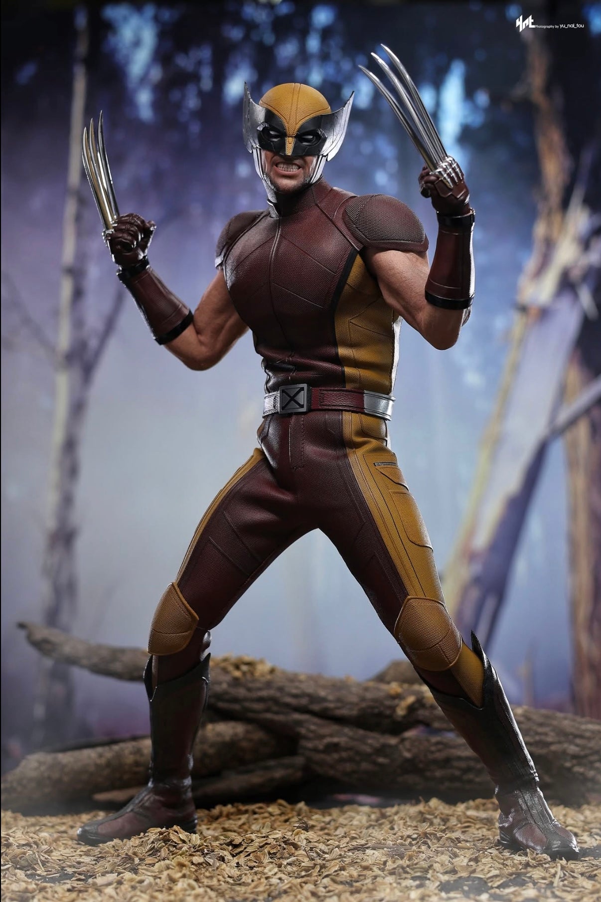 READY🔥Hot Toys MMS831 Deadpool & Wolverine 1/6th scale Wolverine (Classic Brown and Tan) Collectible Figure [Hot Toys Exclusive]