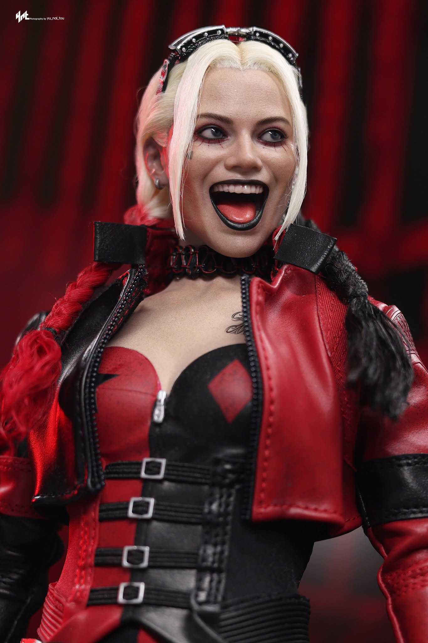 READY🔥Hot Toys MMS773AE The Suicide Squad 1/6th scale Harley Quinn Collectible Figure (Artisan Edition)
