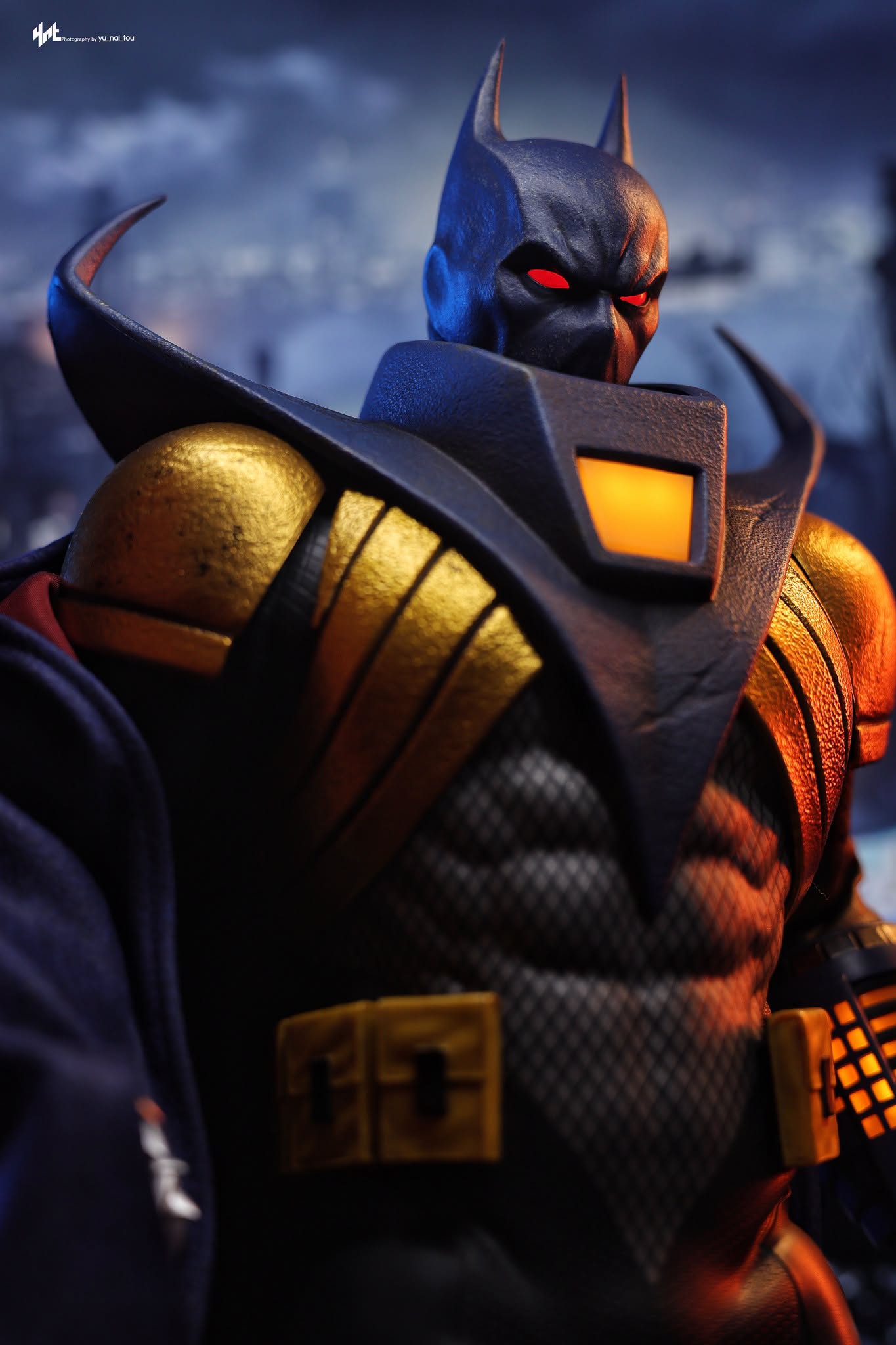READY🔥Hot Toys VGM74 Batman: Arkham Origins 1/6th scale Knightfall Batman Collectible Figure