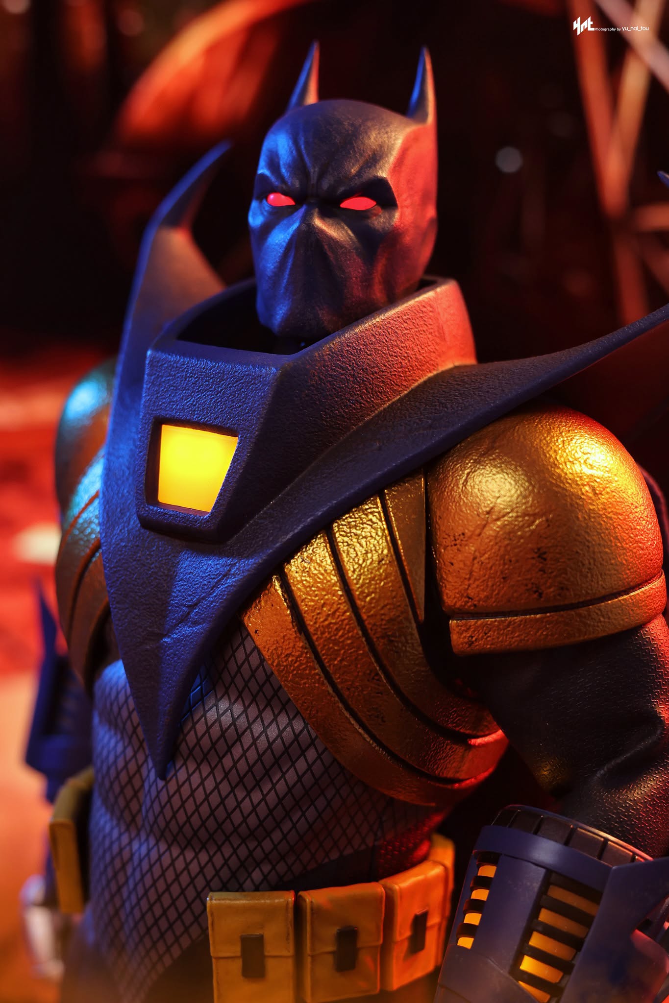 READY🔥Hot Toys VGM74 Batman: Arkham Origins 1/6th scale Knightfall Batman Collectible Figure