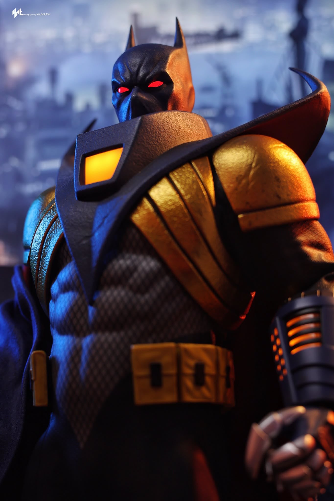 READY🔥Hot Toys VGM74 Batman: Arkham Origins 1/6th scale Knightfall Batman Collectible Figure