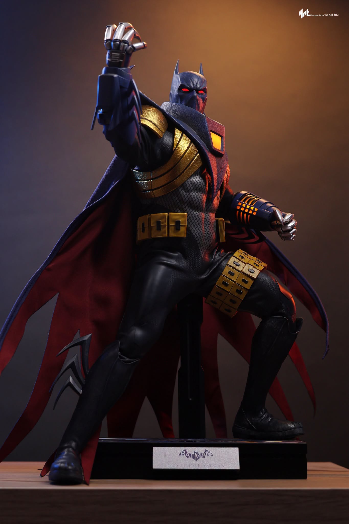 READY🔥Hot Toys VGM74 Batman: Arkham Origins 1/6th scale Knightfall Batman Collectible Figure