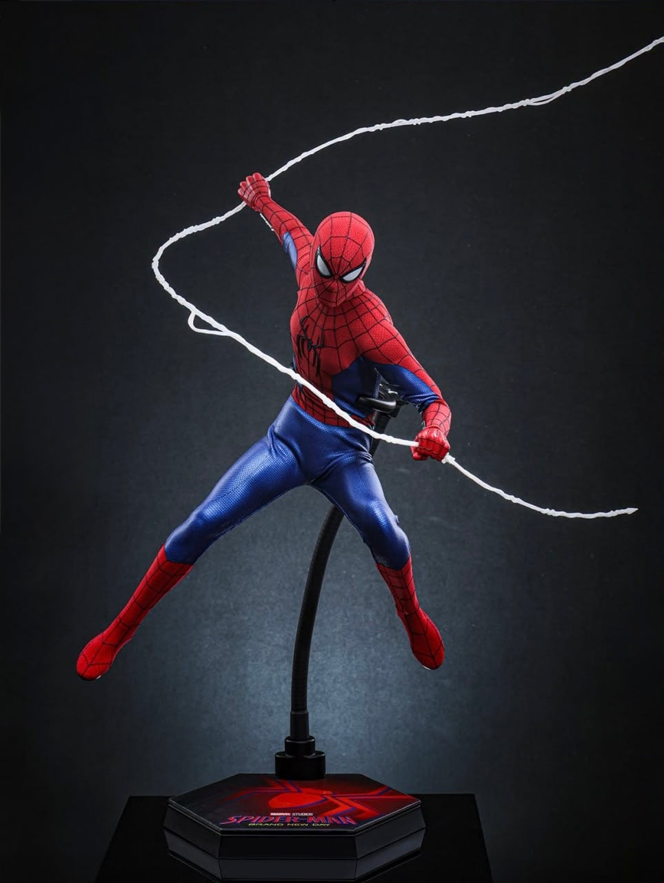 Preorder🔥Hot Toys MMS893 Spider-Man: Brand New Day Spider-Man