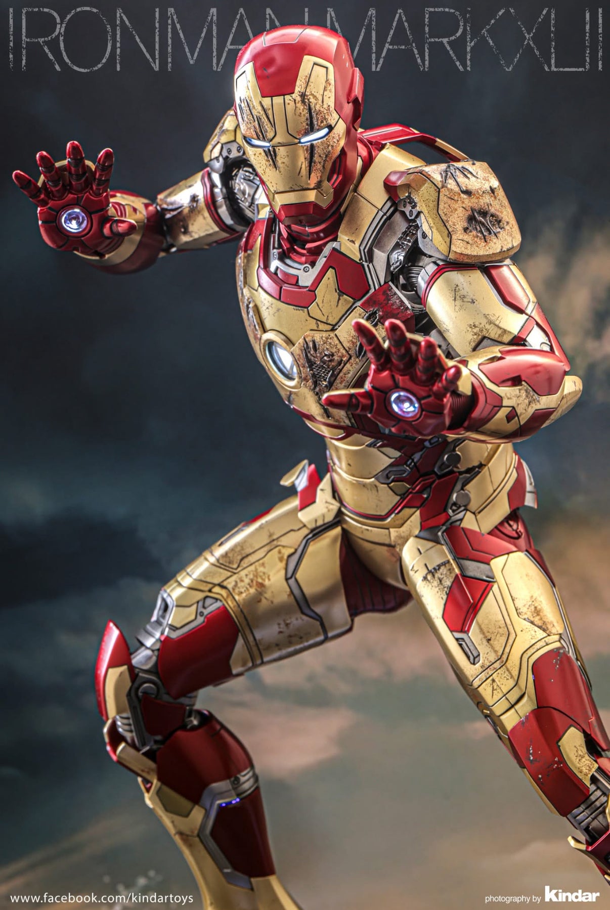 READY🔥Hot Toys MMS759D66B Marvel Ironman 3 Ironman Mark 42 (2.0) 1/6 Scale Collectible Figure (Deluxe Version) Special Edition