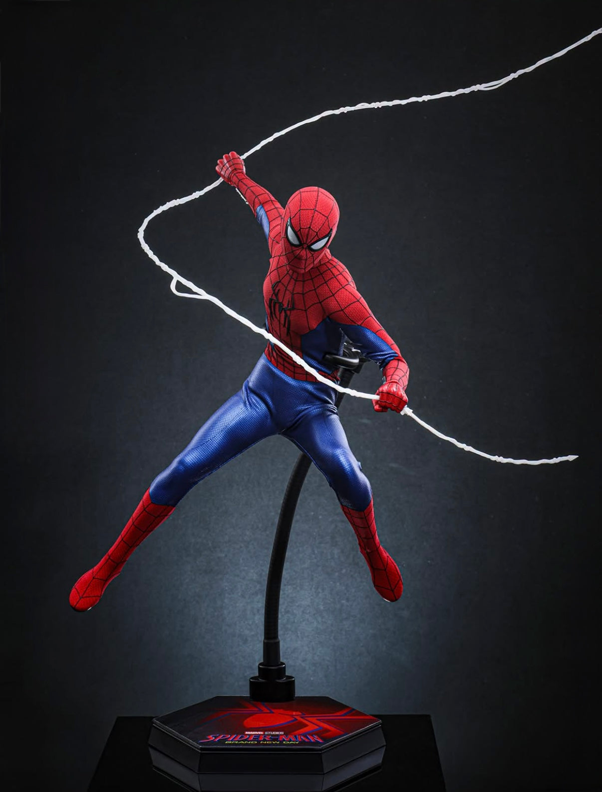 READY🔥Hot Toys MMS892 Spider-Man: Brand New Day Spider-Man 1/6th scale Collectible Figure