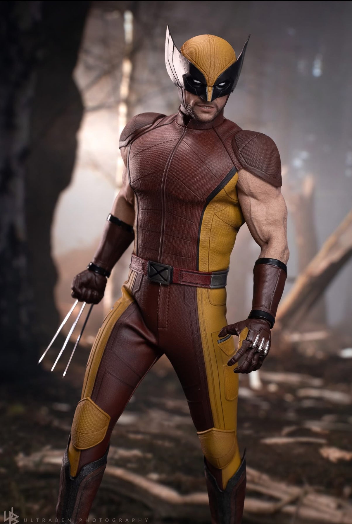 READY🔥Hot Toys MMS831 Deadpool & Wolverine 1/6th scale Wolverine (Classic Brown and Tan) Collectible Figure [Hot Toys Exclusive]