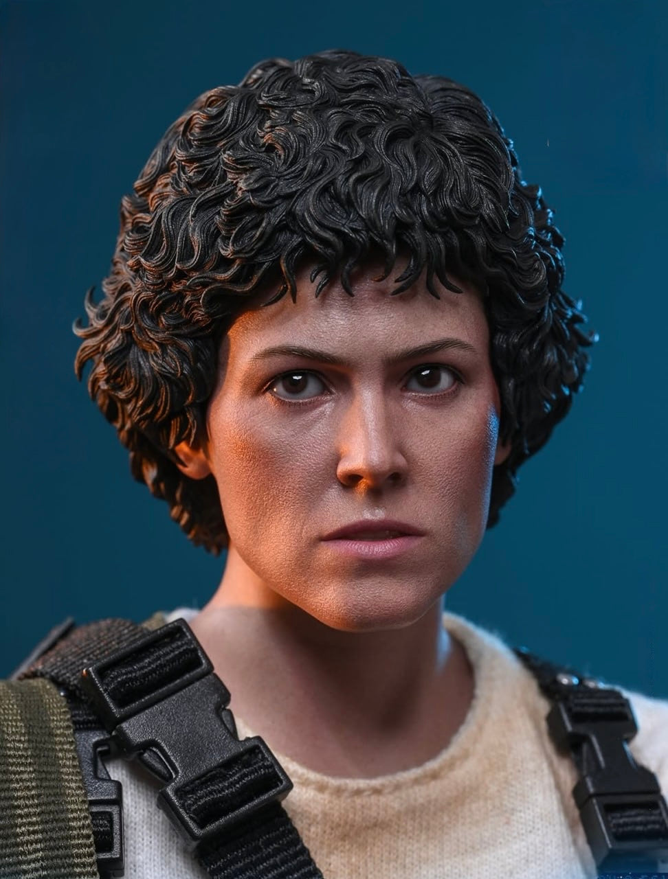 Preorder🔥Hot Toys MMS894 Aliens Ellen Ripley 1/6th scale Collectible Figure