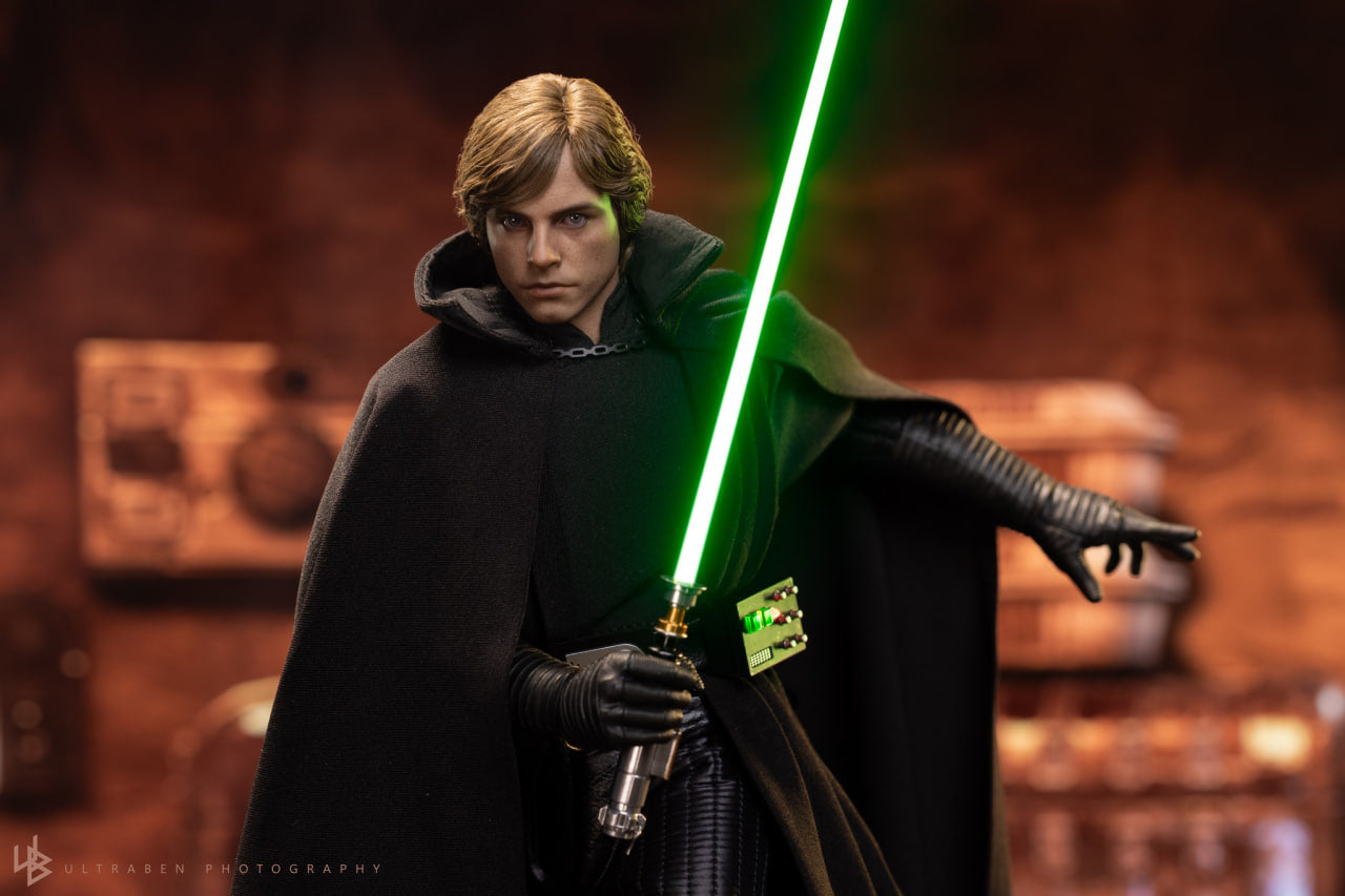 READY🔥Hot Toys CMS020AE Star Wars Luke Skywalker (Dark Empire) (Artisan Edition) [Hot Toys Exclusive] 1/6th scale Collectible Figure with Exclusive Coin
