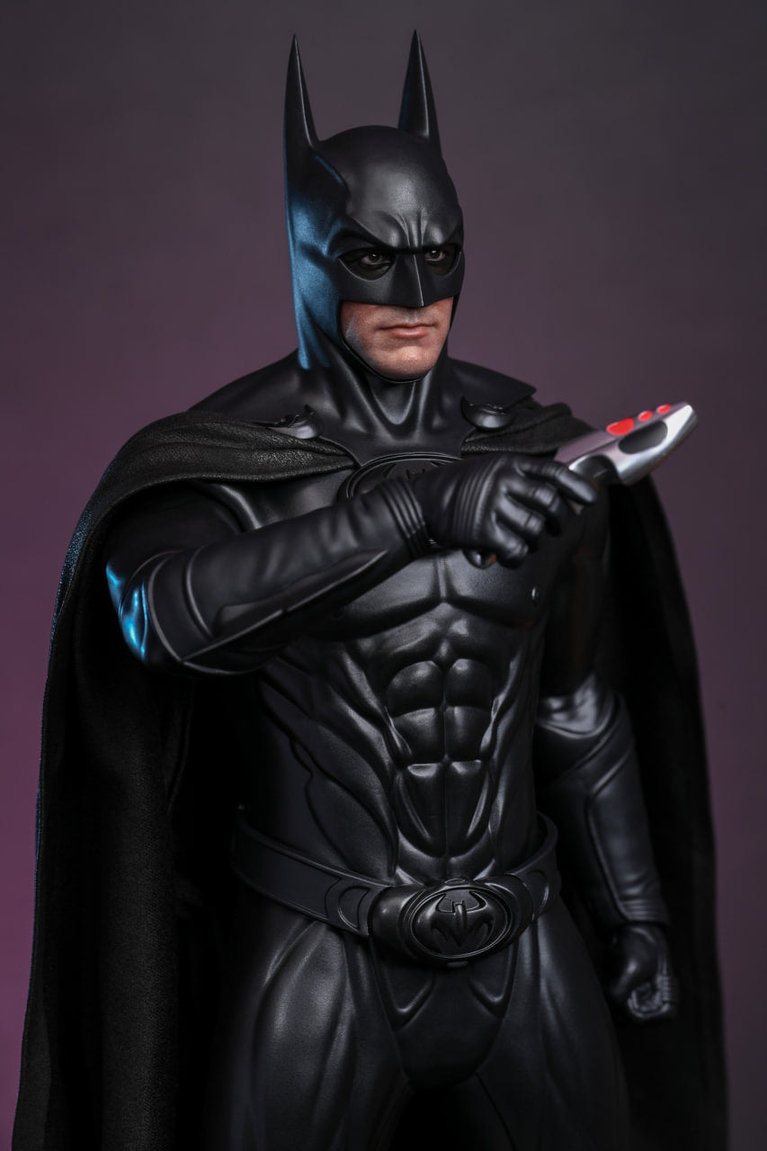 READY🔥Hot Toys MMS786 Batman & Robin 1/6th scale Batman