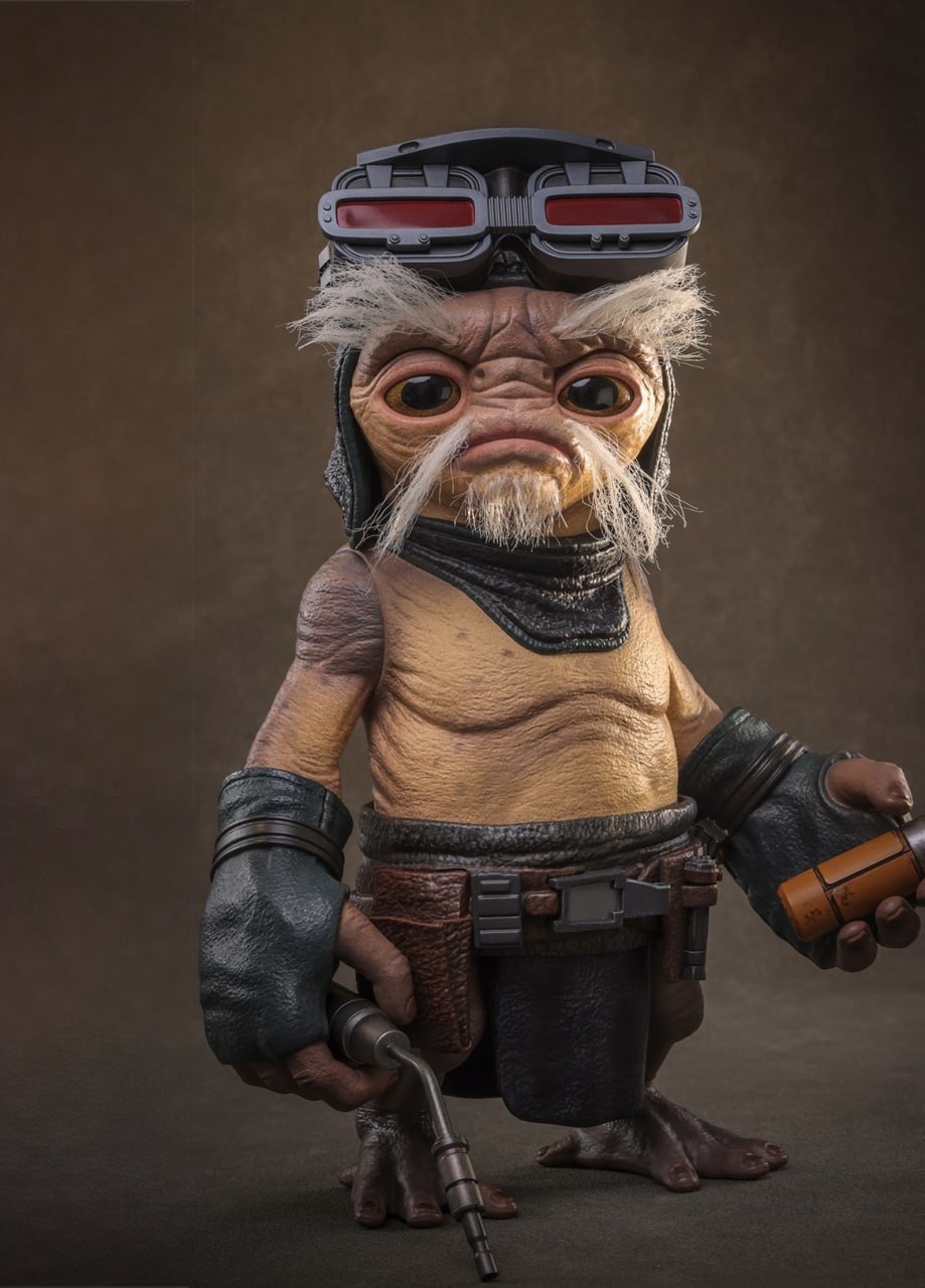 Preorder🔥Hot Toys LMS017 Star Wars: The Mandalorian & Grogu - Anzellan Droidsmith Life-Size Collectible Figure