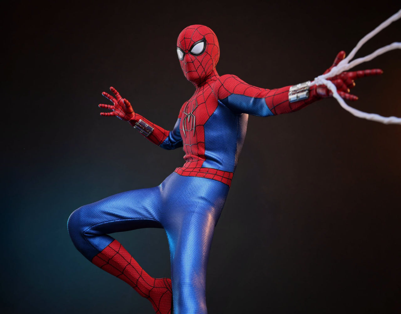 Preorder🔥Hot Toys MMS892 Spider-Man: Brand New Day Spider-Man 1/6th scale Collectible Figure